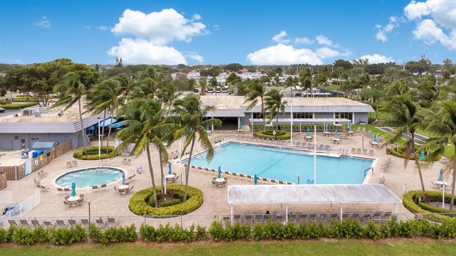 211 Valencia, Delray Beach, FL 33446