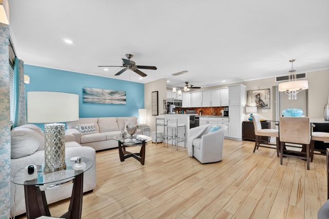 211 Valencia, Delray Beach, FL 33446