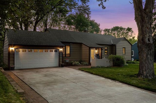 1642 Edgewood Avenue S, Saint Louis Park, MN 55426