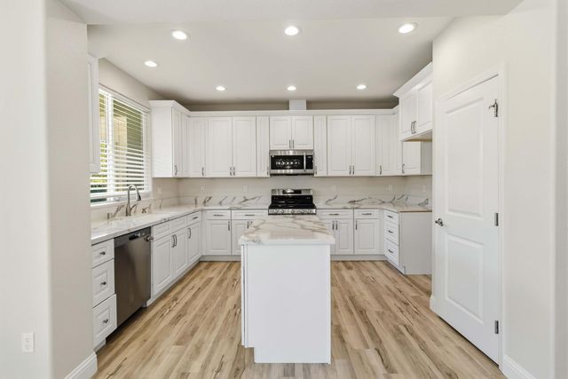 2403 Blue Heron Loop, Lincoln, CA 95648
