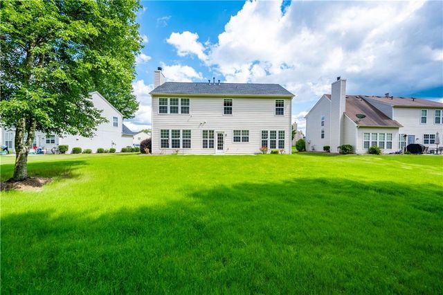 8405 Friarbridge Drive, Suwanee, GA 30024