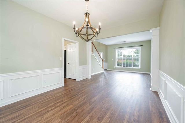 8405 Friarbridge Drive, Suwanee, GA 30024