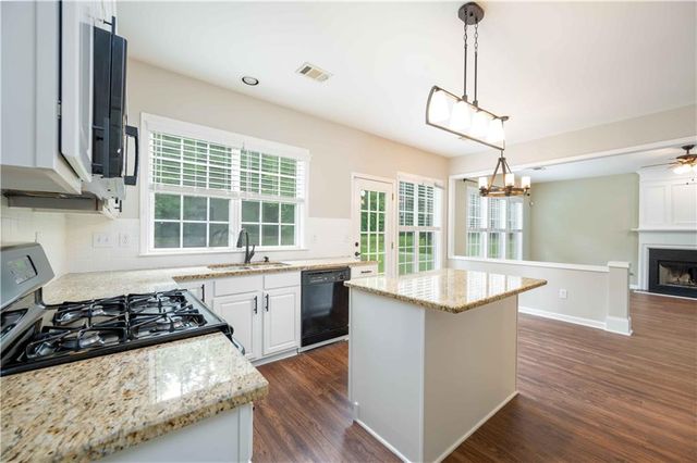 8405 Friarbridge Drive, Suwanee, GA 30024