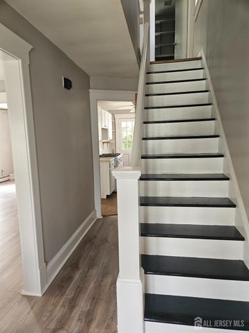 327 Berry Street, Woodbridge Proper, NJ 07095