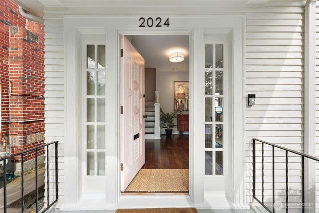 2024 31st Avenue S, Seattle, WA 98144
