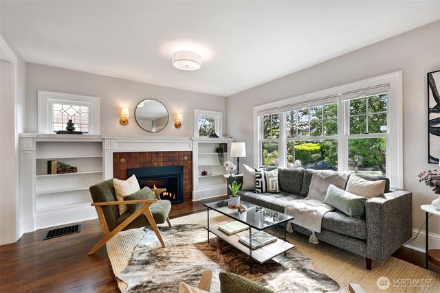 2024 31st Avenue S, Seattle, WA 98144