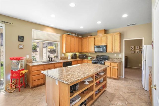 28677 Tupelo Road, Menifee, CA 92584