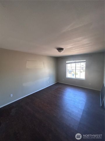 7304 35th Place NE, Marysville, WA 98270