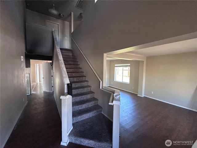 7304 35th Place NE, Marysville, WA 98270