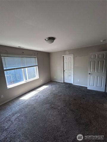 7304 35th Place NE, Marysville, WA 98270