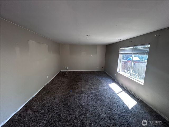 7304 35th Place NE, Marysville, WA 98270