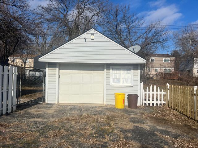 20998 Westhaven Avenue, Southfield, MI 48075