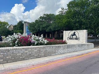 83 Oakwell Farms Pkwy # 83, San Antonio, TX 78218