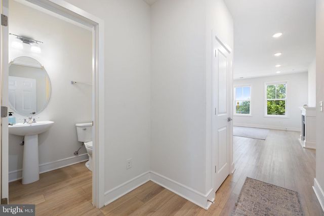 20775 LAMLASH TER, Ashburn, VA 20147