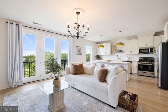 20775 LAMLASH TER, Ashburn, VA 20147