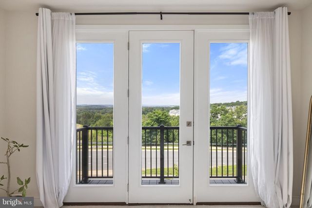 20775 LAMLASH TER, Ashburn, VA 20147