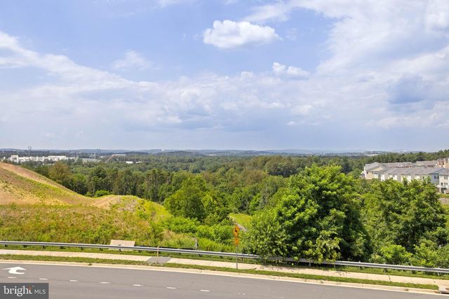 20775 LAMLASH TER, Ashburn, VA 20147