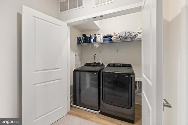 20775 LAMLASH TER, Ashburn, VA 20147