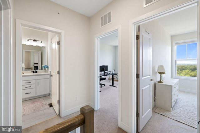 20775 LAMLASH TER, Ashburn, VA 20147