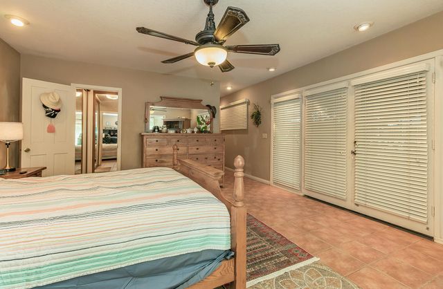 930 S Park Cir Drive, Fresno, CA 93727