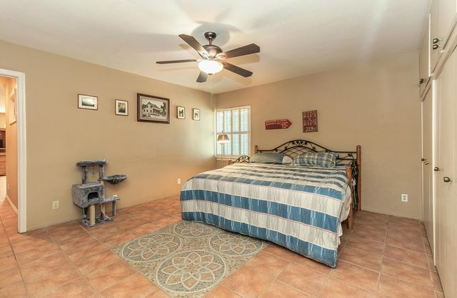 930 S Park Cir Drive, Fresno, CA 93727