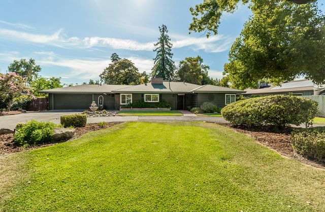 930 S Park Cir Drive, Fresno, CA 93727