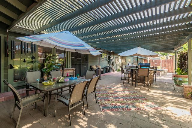 930 S Park Cir Drive, Fresno, CA 93727