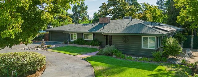 930 S Park Cir Drive, Fresno, CA 93727