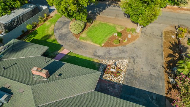 930 S Park Cir Drive, Fresno, CA 93727