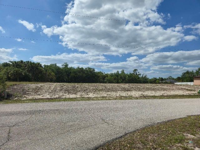 553 PEMBROKE DRIVE, Port Charlotte, FL 33954