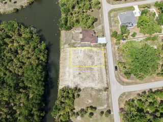 553 PEMBROKE DRIVE, Port Charlotte, FL 33954