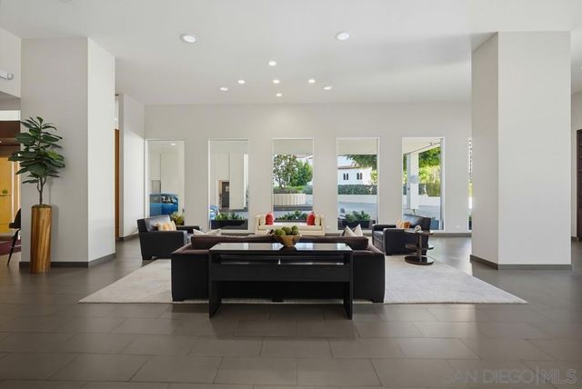 10501 Wilshire Blvd 1005, Los Angeles, CA 90024