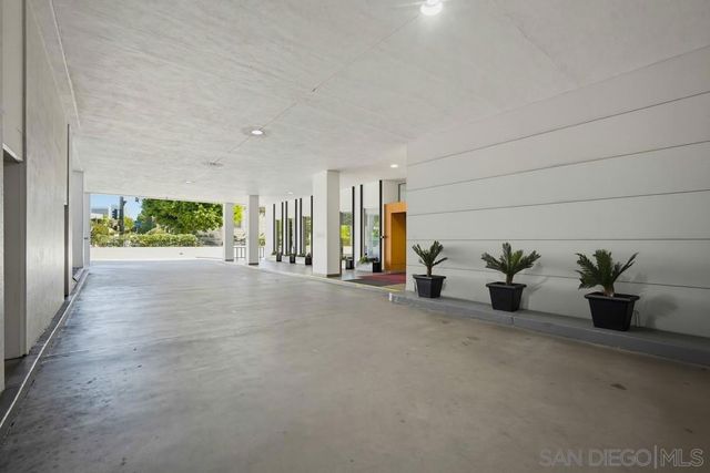 10501 Wilshire Blvd 1005, Los Angeles, CA 90024