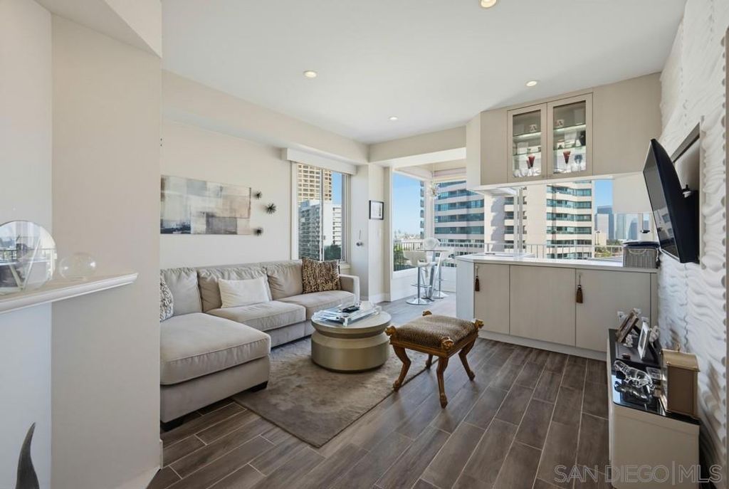 10501 Wilshire Blvd 1005, Los Angeles, CA 90024