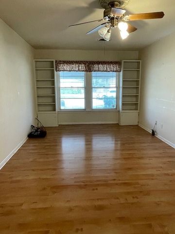 2008 Goldenrod Lane, Arlington, TX 76013