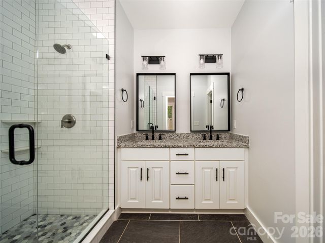 208 Robinson Hollow Drive, Candler, NC 28715