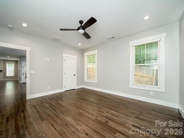 208 Robinson Hollow Drive, Candler, NC 28715