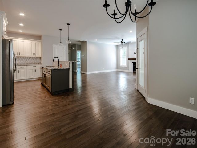 208 Robinson Hollow Drive, Candler, NC 28715