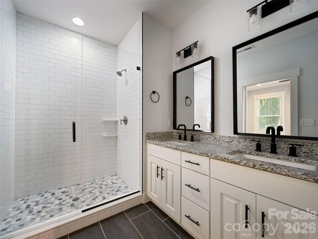 208 Robinson Hollow Drive, Candler, NC 28715