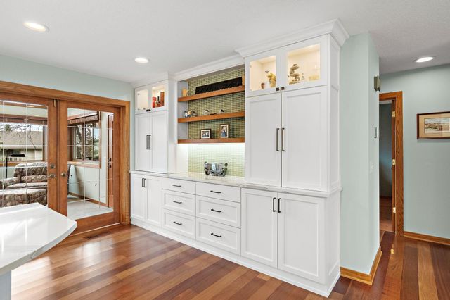 6236 Nathan Lane N, Maple Grove, MN 55369