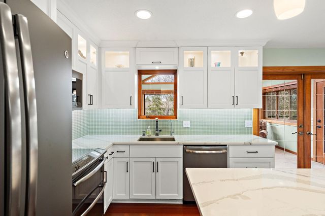 6236 Nathan Lane N, Maple Grove, MN 55369