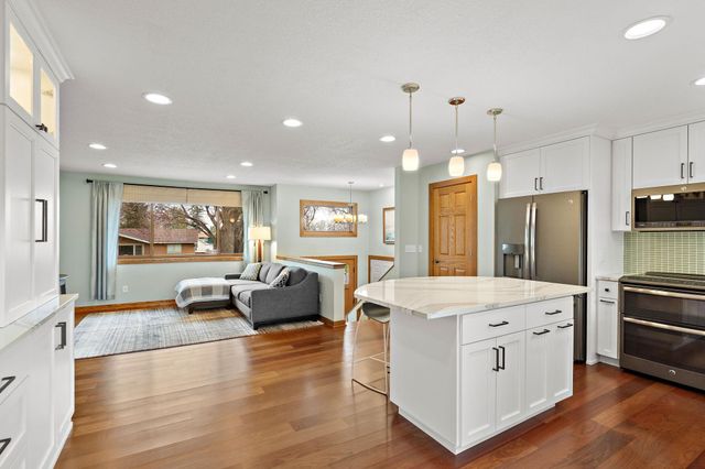 6236 Nathan Lane N, Maple Grove, MN 55369