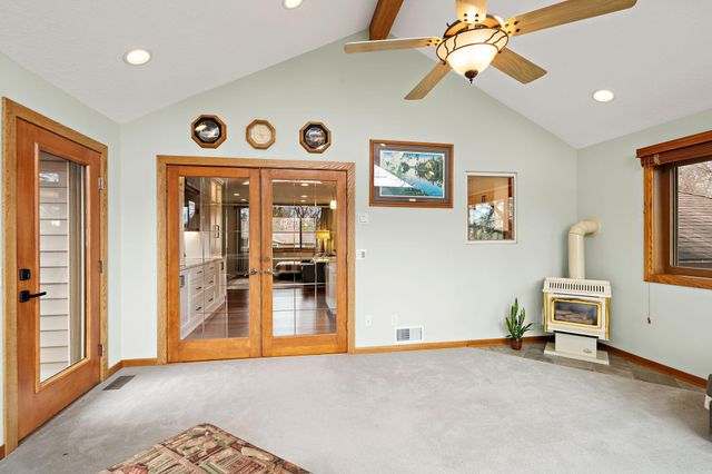 6236 Nathan Lane N, Maple Grove, MN 55369