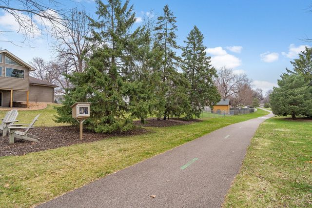 6236 Nathan Lane N, Maple Grove, MN 55369