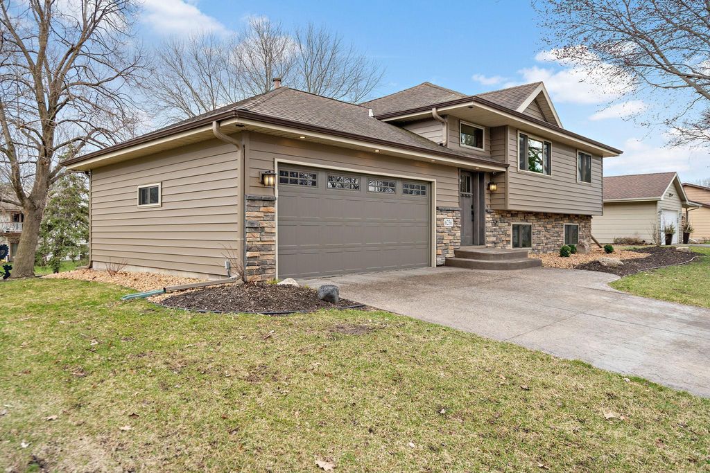 6236 Nathan Lane N, Maple Grove, MN 55369
