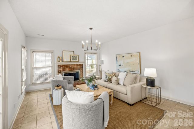 6610 Lyndonville Drive 17, Charlotte, NC 28277