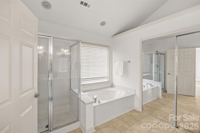 6610 Lyndonville Drive 17, Charlotte, NC 28277