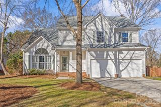 6610 Lyndonville Drive 17, Charlotte, NC 28277