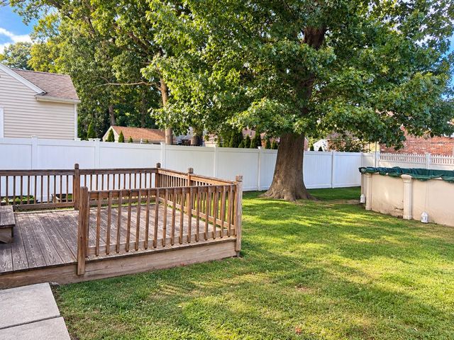 142 Morton St, West Springfield, MA 01089