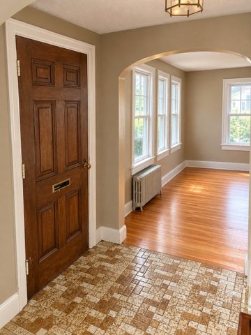 142 Morton St, West Springfield, MA 01089